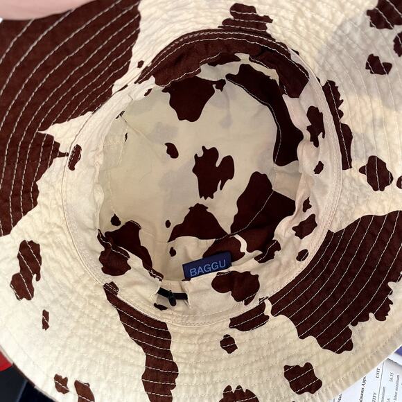 BAGGU Brown Cow Print Bucket Hat - Adjustable - Picture 3 of 3